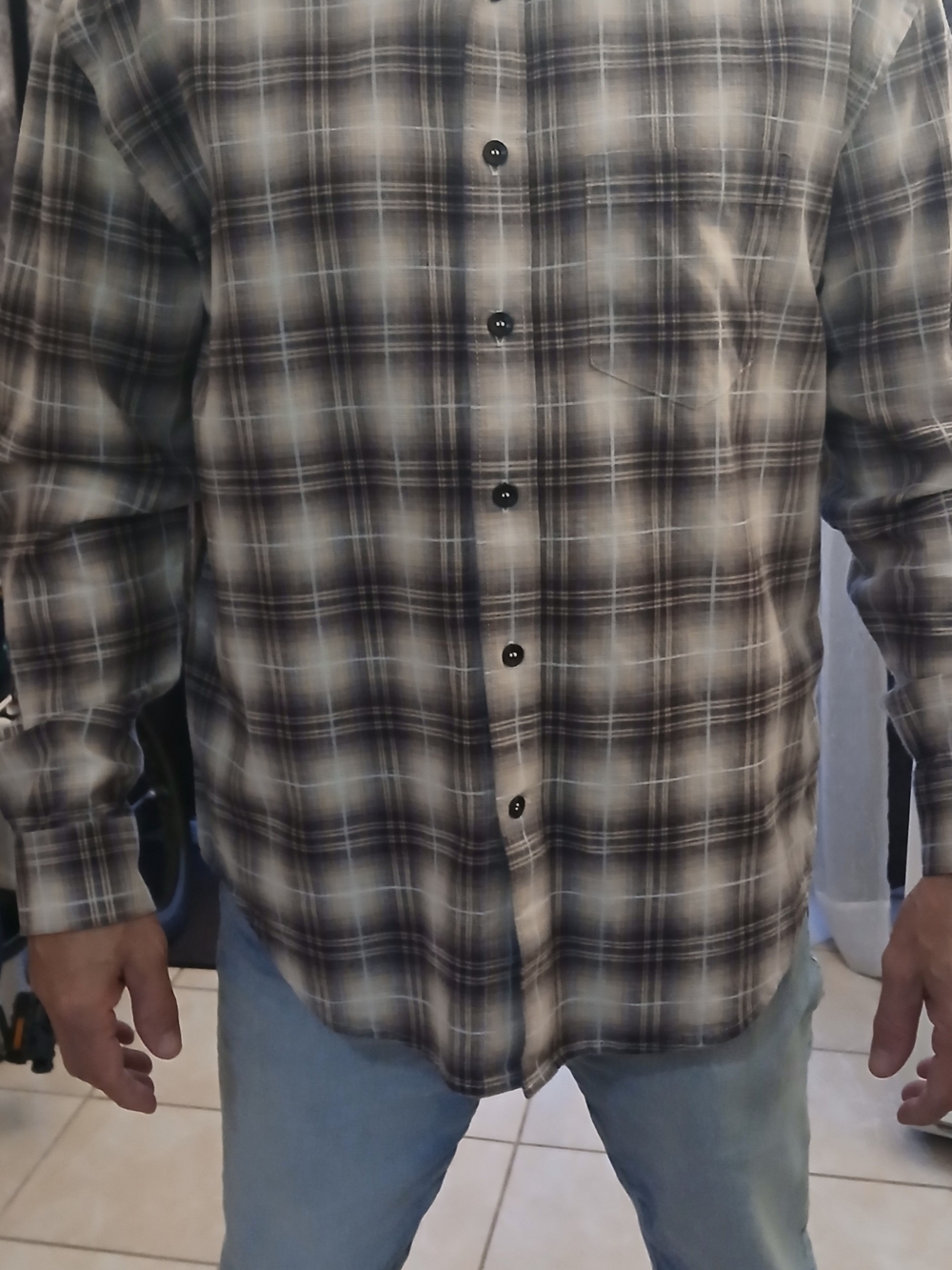 Banana Republic Men's Black and White Plaid Button-Down Shirt